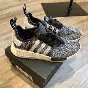Women Adidas NMD R1